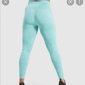 Gymshark Adapt camo seamless in light green.